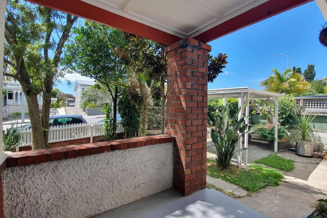 Bright And Modern Oasis In Kingsland Villa Auckland Eksteriør billede