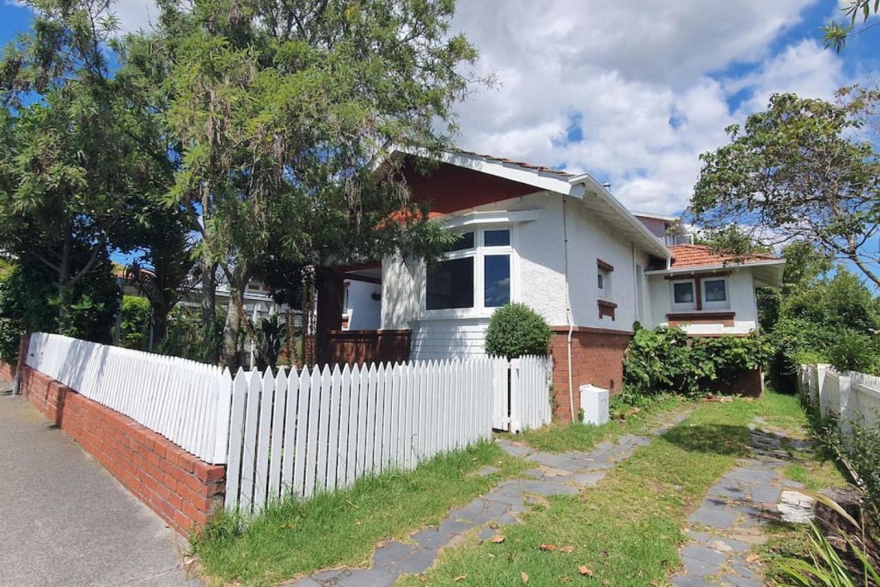 Bright And Modern Oasis In Kingsland Villa Auckland Eksteriør billede